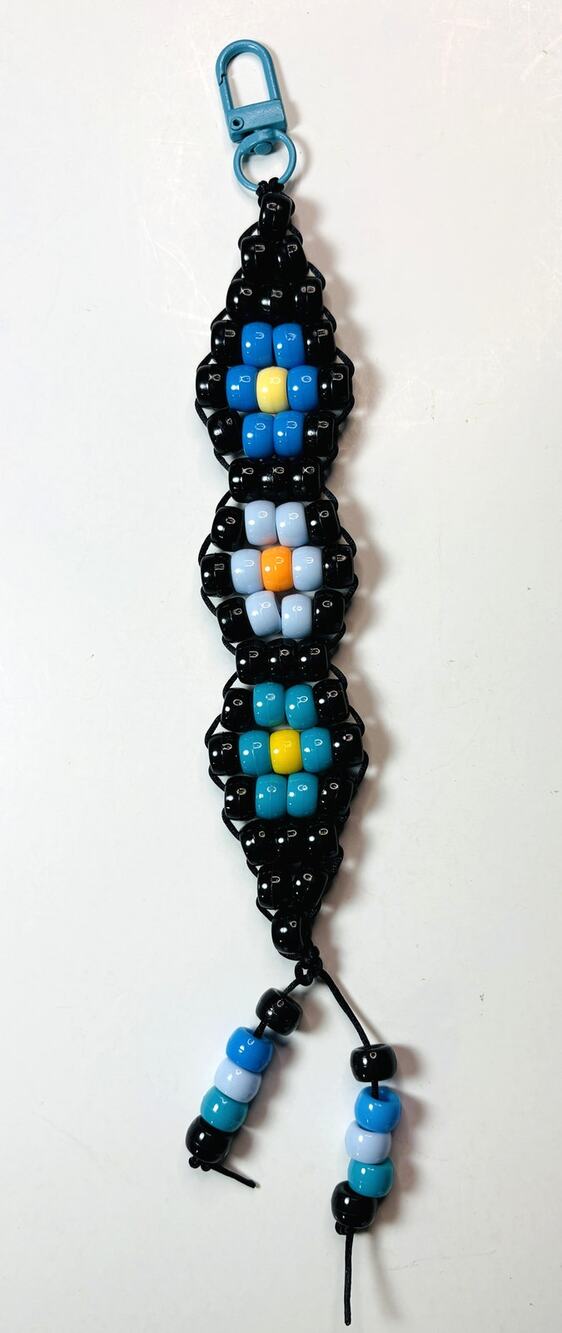 Handmade Beaded Keychain Charm – Colorful Floral Pony Bead Bag Accessory -vn